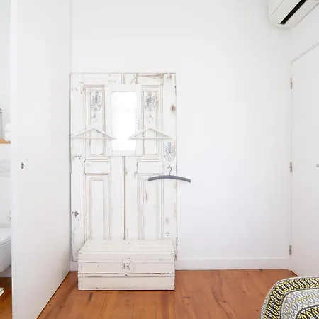 ゲストハウス Coimbraameias 4*