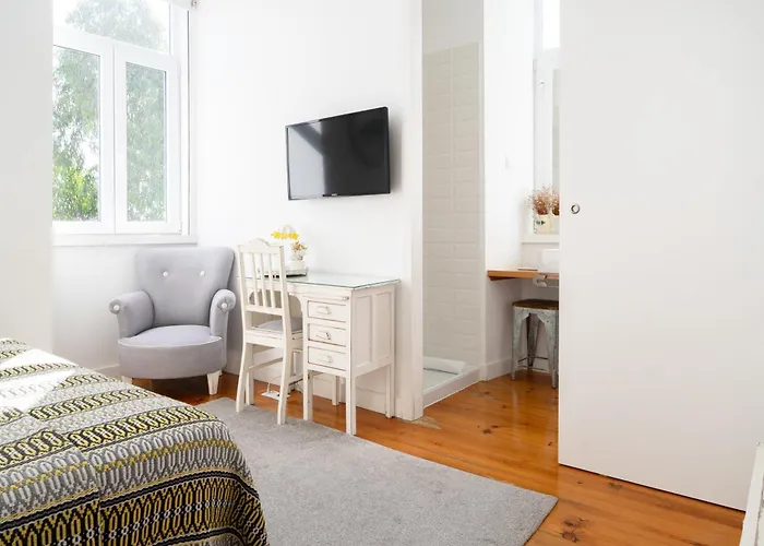 בית הארחה Coimbraameias קוימברה