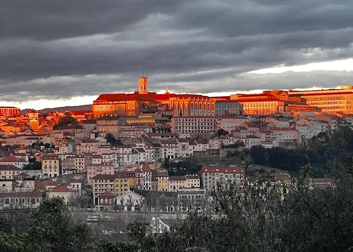 Coimbraameias בית הארחה 4*