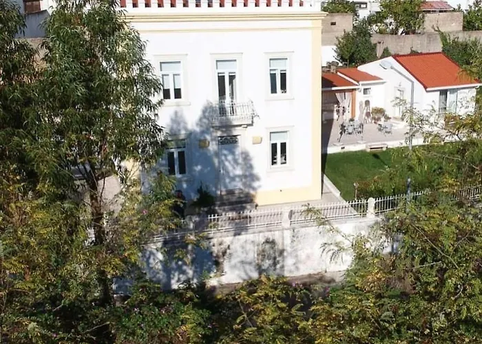 בית הארחה Coimbraameias 4*